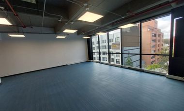 Espectacular Oficina moderna en renta barrio antiguo country