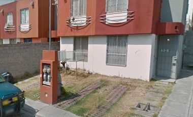 Excelente casa en Remante Bancario ¡¡¡Imagine duplicar su inversión a corto plazo!!!