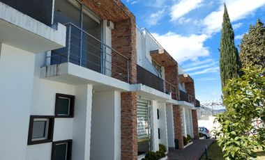 DE VENTA BONITA CASA EN TUMBACO,  SECTOR SANTA ROSA