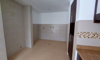 DE VENTA BONITA CASA EN TUMBACO,  SECTOR SANTA ROSA