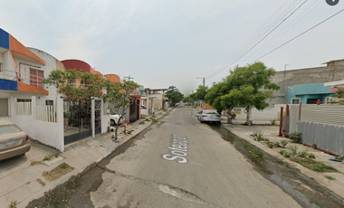 Excelente casa en Remante Bancario ¡¡¡Imagine duplicar su inversión a corto plazo!!!