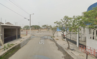 Excelente casa en Remante Bancario ¡¡¡Imagine duplicar su inversión a corto plazo!!!