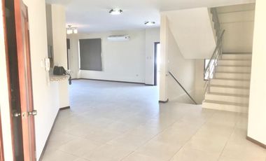 casa en urbanizacion privada de venta en manta B/L