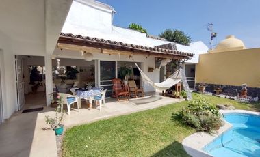 Casa estilo mediterráneo en Un solo Nivel En Burgos Bugambilias,  Temixco Morelos.