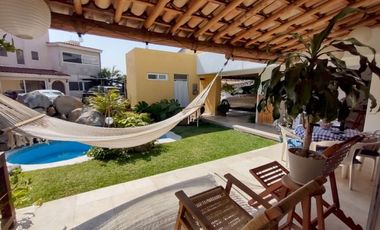 Casa estilo mediterráneo en Un solo Nivel En Burgos Bugambilias,  Temixco Morelos.