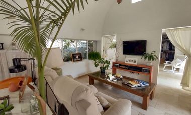 Casa estilo mediterráneo en Un solo Nivel En Burgos Bugambilias,  Temixco Morelos.