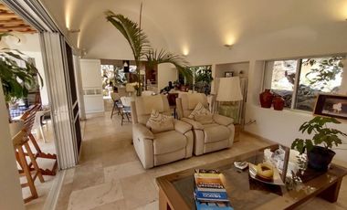 Casa estilo mediterráneo en Un solo Nivel En Burgos Bugambilias,  Temixco Morelos.