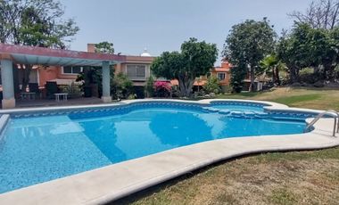 Casa estilo mediterráneo en Un solo Nivel En Burgos Bugambilias,  Temixco Morelos.