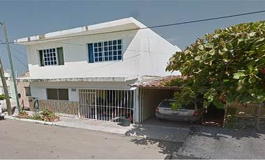 CASA EN VENTA EN VALLE ESMERALDA COLIMA