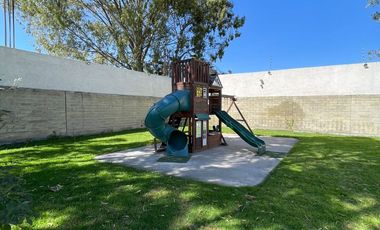 Lote en venta en entrada lateral a Lomas de Angelópolis Uraydah Puebla