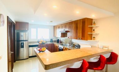 PENTHOUSE QUADRALE 2 BED/ 2.5 BATH