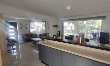 Casa en Condominio amueblada y con alberca, En Jiutepec Morelos.