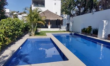 Casa en Condominio amueblada y con alberca, En Jiutepec Morelos.