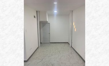 Casa en venta con tres departamentos en segundo piso en Fracc. Oasis Revolución