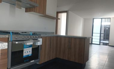 Departamento seminuevo renta dos recamaras dos baños zona Recta a Cholula casi La Paz