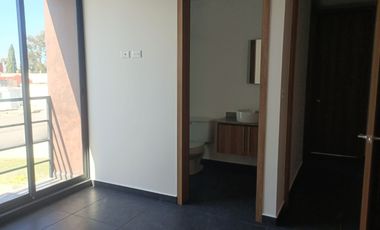 Departamento seminuevo renta dos recamaras dos baños zona Recta a Cholula casi La Paz