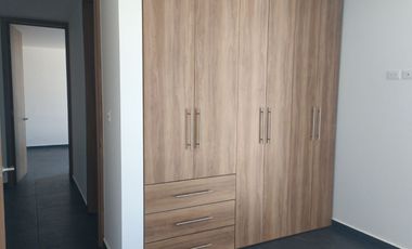 Departamento seminuevo renta dos recamaras dos baños zona Recta a Cholula casi La Paz