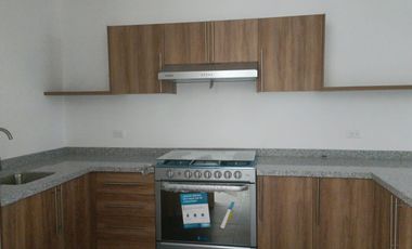 Departamento seminuevo renta dos recamaras dos baños zona Recta a Cholula casi La Paz