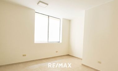 ALQUILER DE CASA EN SURCO 440 M2 PARA USO COMERCIAL
