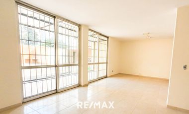 ALQUILER DE CASA EN SURCO 440 M2 PARA USO COMERCIAL