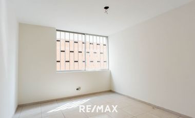 ALQUILER DE CASA EN SURCO 440 M2 PARA USO COMERCIAL