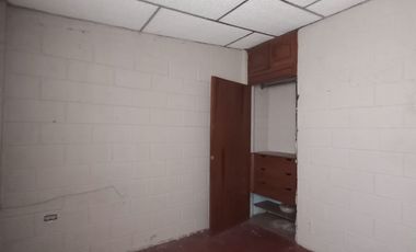 VENTA DE CASA DE 2 PISOS EN CIUDADELA SOPEÑA  AL PIE DE AV. 25 DE JULIO