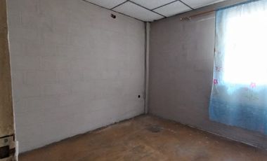 VENTA DE CASA DE 2 PISOS EN CIUDADELA SOPEÑA  AL PIE DE AV. 25 DE JULIO