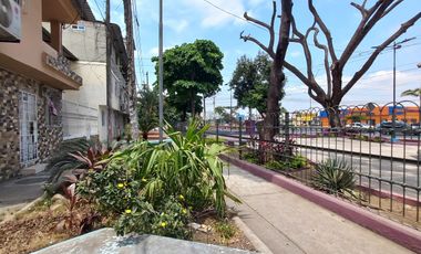 VENTA DE CASA DE 2 PISOS EN CIUDADELA SOPEÑA  AL PIE DE AV. 25 DE JULIO