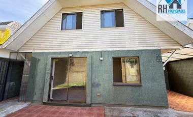 Casa en Arriendo 3 Dormitorios, 3 Baños en Lomas de Mirasur, Cercano a Líder Vecino, Barrio Inglés, Temuco