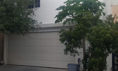 Se Vende Casa en Misión Anáhuac Escobedo con Terraza