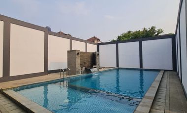 Rumah Siap Huni Fasilitas Kolam Renang & Gym Jl Raya Cirendeu 1 Milyar an