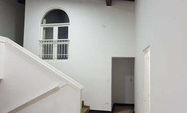 VENDO O ARRIENDO CASA COMERCIAL  EN LA 4 AVENIDA DE MANGA - 425MTS2  CONSTRUCCION 885 MTS2 LOTE