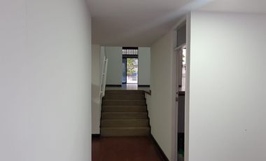 VENDO O ARRIENDO CASA COMERCIAL  EN LA 4 AVENIDA DE MANGA - 425MTS2  CONSTRUCCION 885 MTS2 LOTE