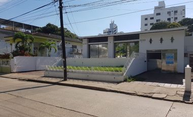 VENDO O ARRIENDO CASA COMERCIAL  EN LA 4 AVENIDA DE MANGA - 425MTS2  CONSTRUCCION 885 MTS2 LOTE