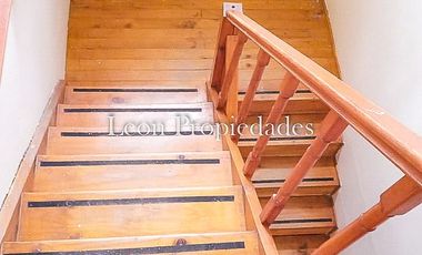 Leon Propiedades vende  casa en sitio en Sector Lo Águila.