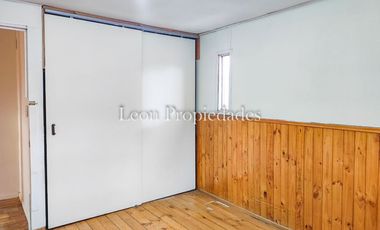 Leon Propiedades vende  casa en sitio en Sector Lo Águila.