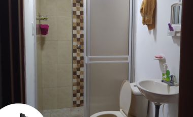 CASA EN HOLGUIN/LA VICTORIA