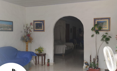 CASA EN HOLGUIN/LA VICTORIA