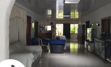 CASA EN HOLGUIN/LA VICTORIA