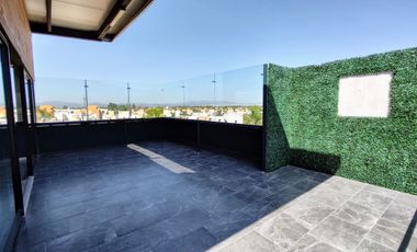 LOCAL EN RENTA PLAZA AVANZZA