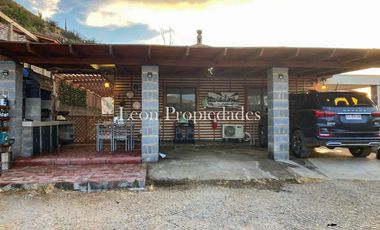 Leon Propiedades vende o arrienda con compromiso de compra, parcela con casa en sector el Pangal, Curacaví.