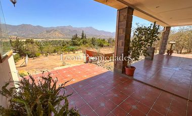 Leon Propiedades vende o arrienda con compromiso de compra, parcela con casa en sector el Pangal, Curacaví.