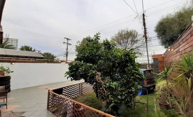 Amplia Casa En Av Américo Vespucio Pudahuel