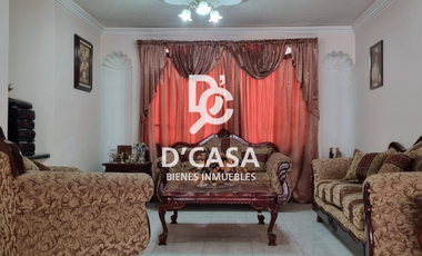 Casa en venta en Arboledas, Sierra Himalaya