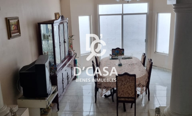 Casa en venta en Arboledas, Sierra Himalaya