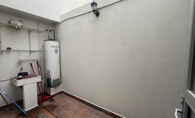 VENTA DE HERMOSA CASA CERCA DEL PERIFERICO EN FRACCIONAMIENTO