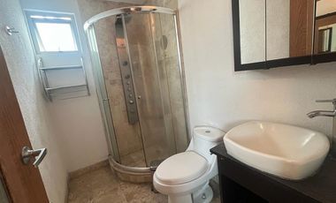 VENTA DE HERMOSA CASA CERCA DEL PERIFERICO EN FRACCIONAMIENTO