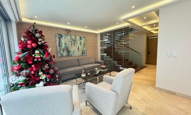 Casa de conjunto en venta en villa campestre.