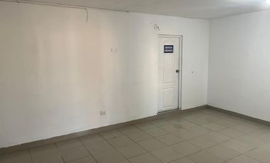 ALQUILO EXCELENTE LOCAL COMERCIAL DE TRES PISOS EN AVENIDA EN SAN ISIDRO