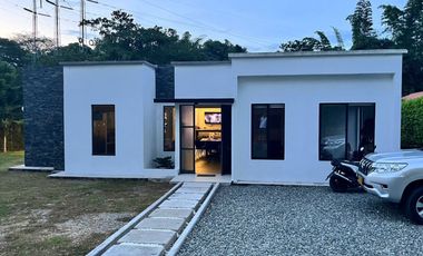 Conjunto Reserva Del Campo en el Km 38 via Manizales - Medellín, a 5 minutos de tres puertas